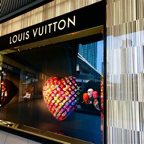 louis vuitton market street|louis vuitton store locator.